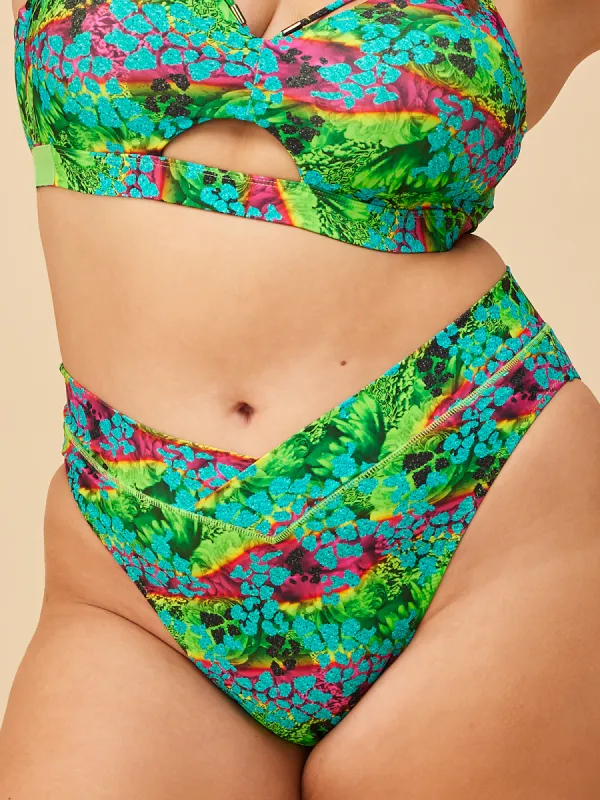 V High Waist Bottom sold by SHEFIT