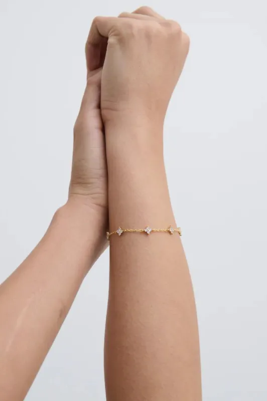 Dainty Clover Embellished Bracelet - Gold made by Salty Crush