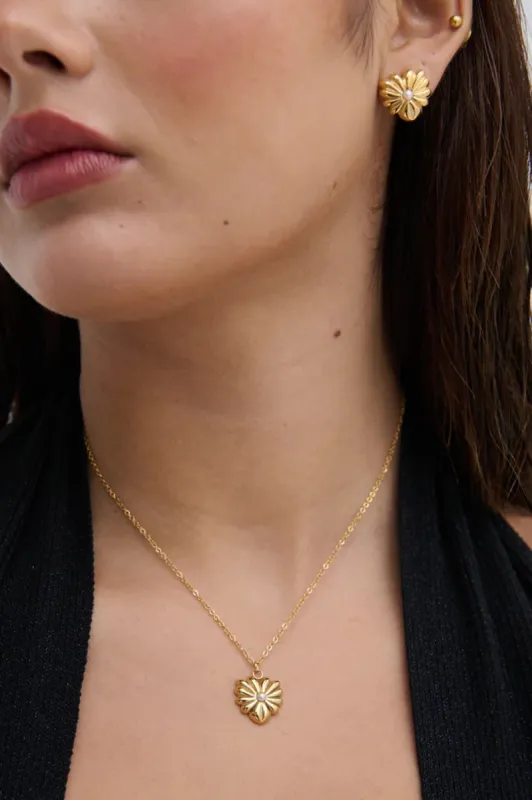 Brie Pearl Necklace - Gold sold by Salty Crush