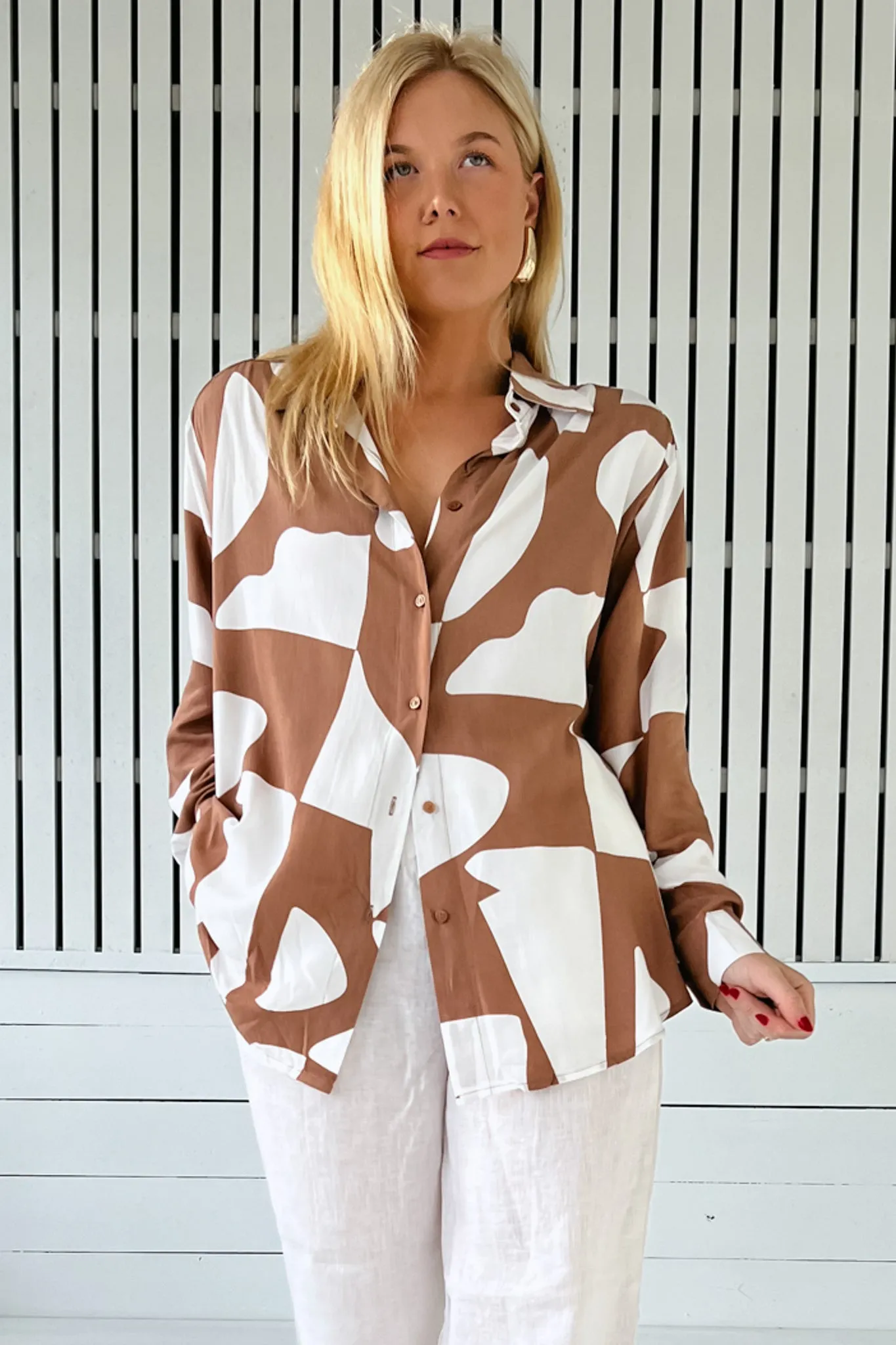 JAASE - Stevie Shirt: High-Low Button Down Shirt in Boston Print sold by Salty Crush product image thumbnail 5