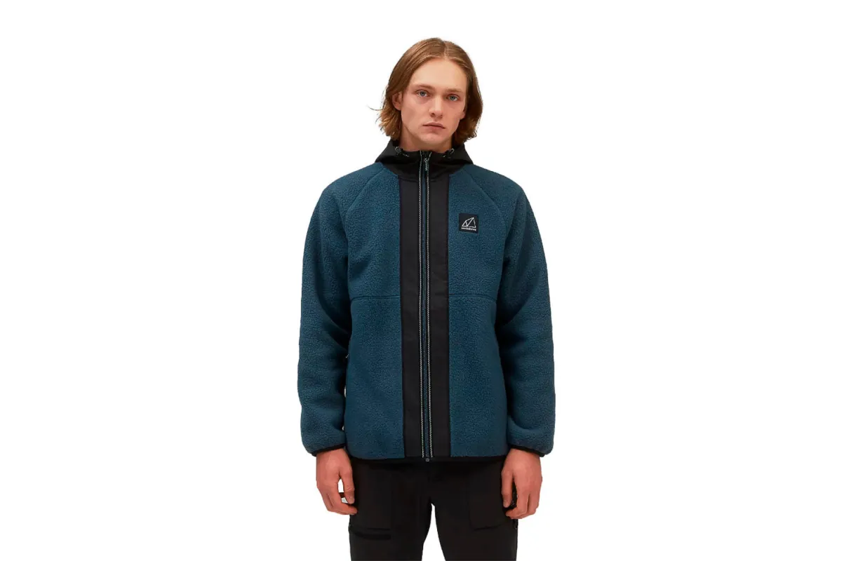 All Terrain High Pile Hybrid Jacke sold by Schrittmacher Sneakerhandlung