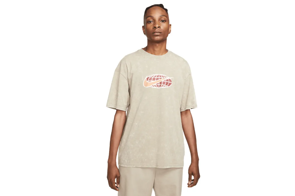 Max90 Swoosh T-Shirt made by Nike