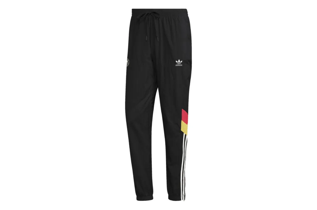 DFB Originals Trainingshose sold by Schrittmacher Sneakerhandlung
