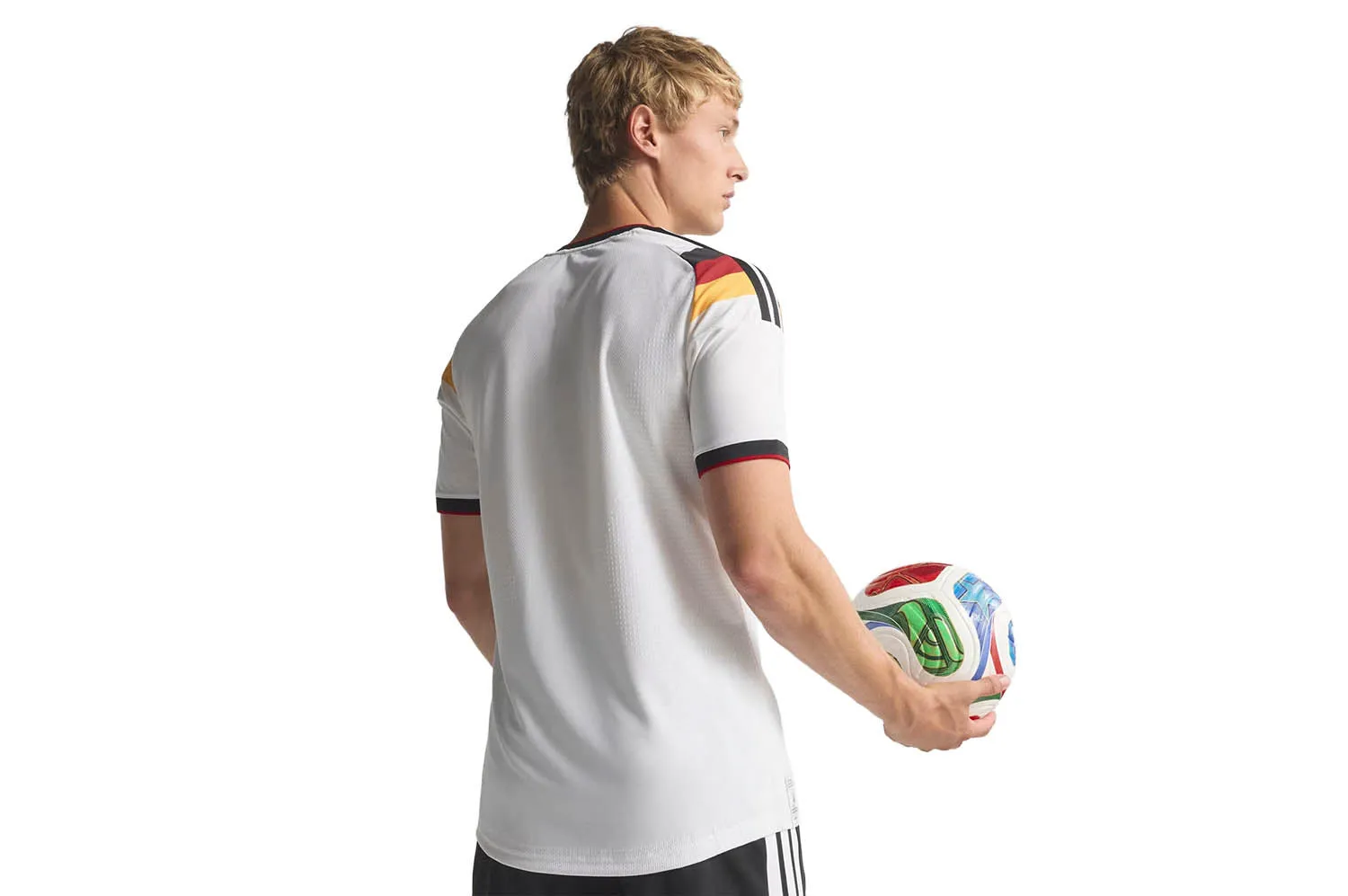 Deutschland 26 Authentic Heimtrikot DFB sold by Schrittmacher Sneakerhandlung product image thumbnail 4