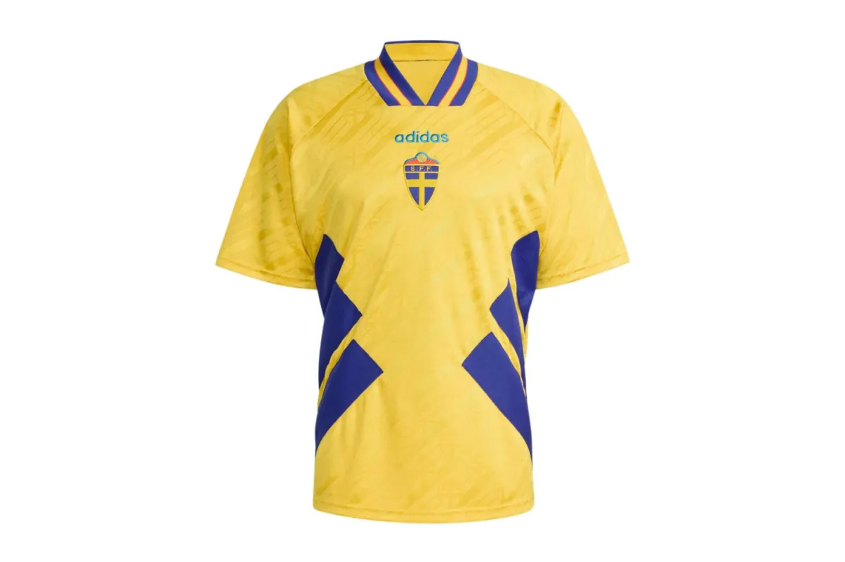 Sweden Home 1994 BringBack Jersey made by Adidas