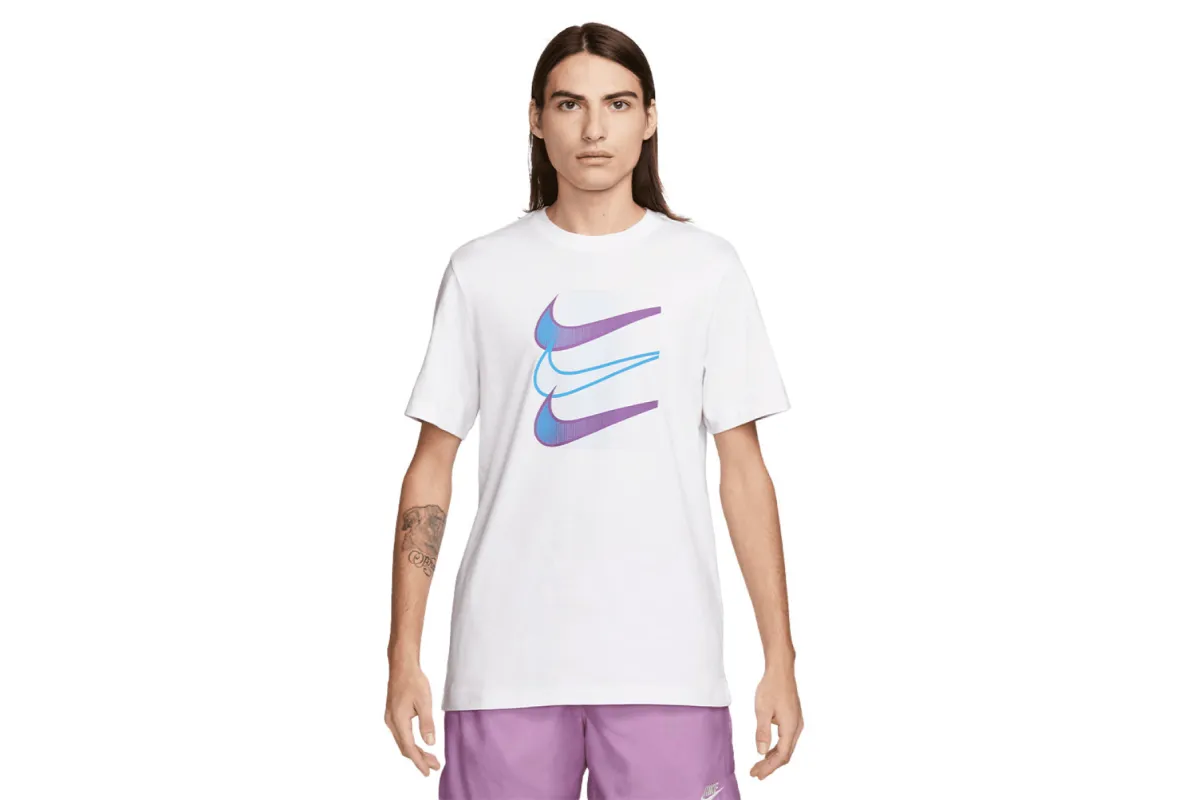 Triple Swoosh T-Shirt sold by Schrittmacher Sneakerhandlung