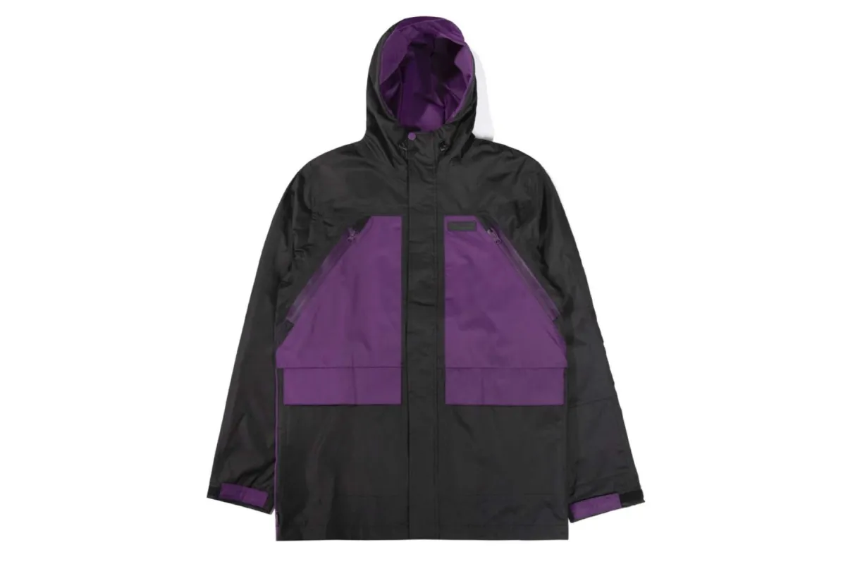 Shrubland Jacket sold by Schrittmacher Sneakerhandlung
