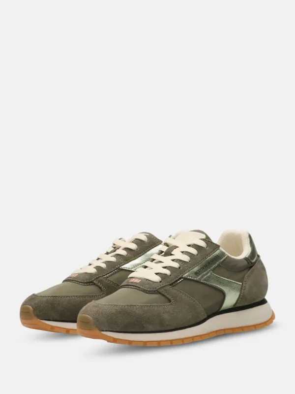 Inez sneakers sold by Scotch and Soda
