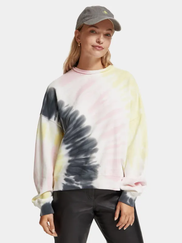Oversized tie-dyed sweatshirt sold by Scotch and Soda