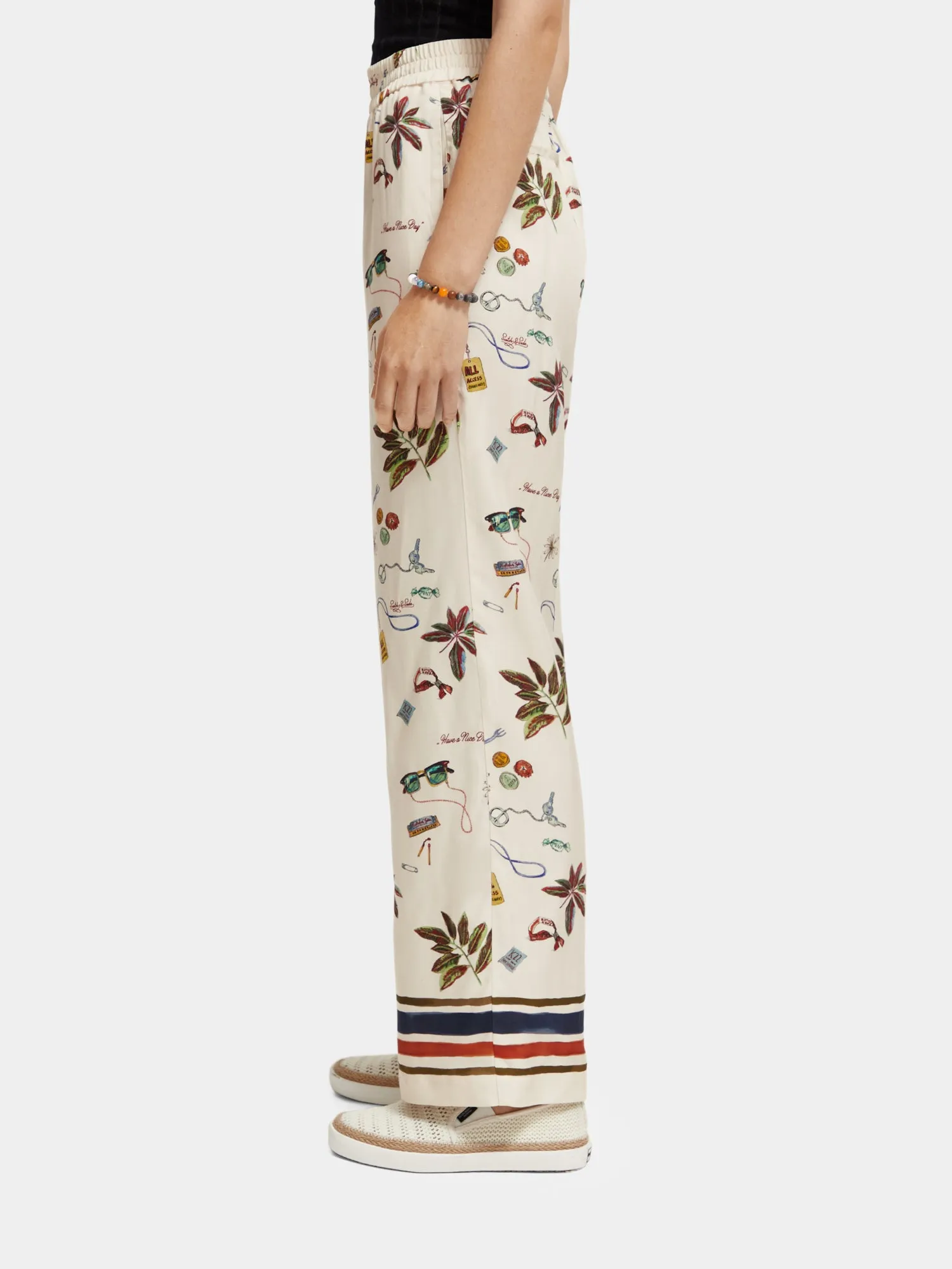 Gia mid-rise wide-leg printed pants sold by Scotch and Soda product image thumbnail 4