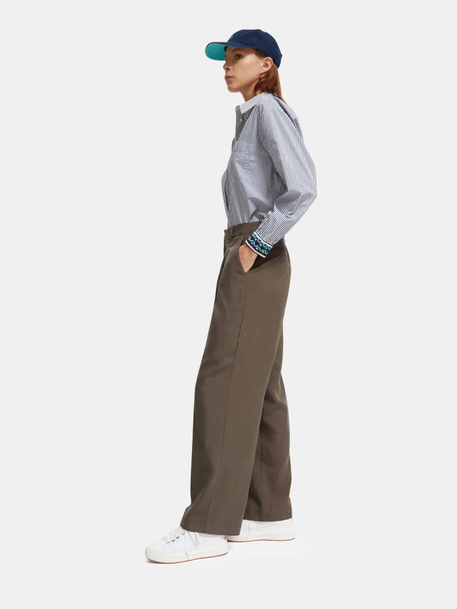 Pleated wide fit pants sold by Scotch and Soda product image thumbnail 4
