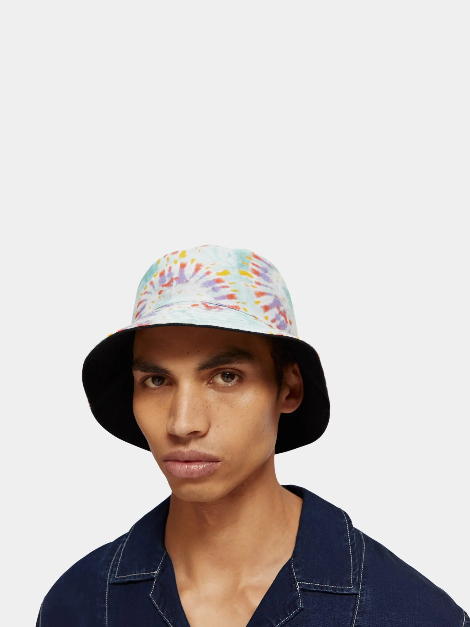 Reversible printed bucket hat sold by Scotch and Soda product image thumbnail 2