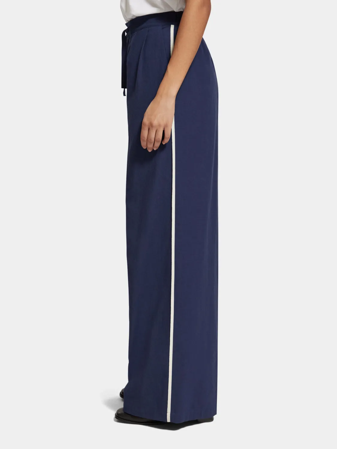 Eleni wide fit pants sold by Scotch and Soda product image thumbnail 4