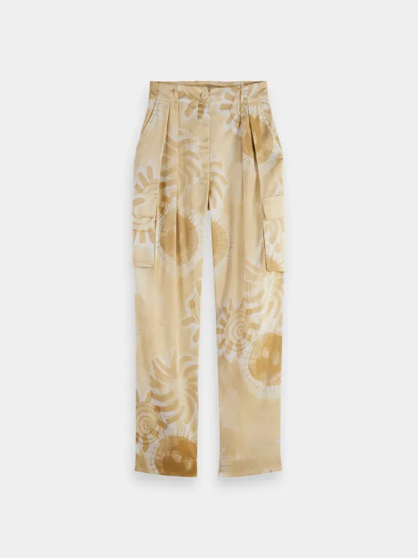 Faye tapered pants sold by Scotch and Soda