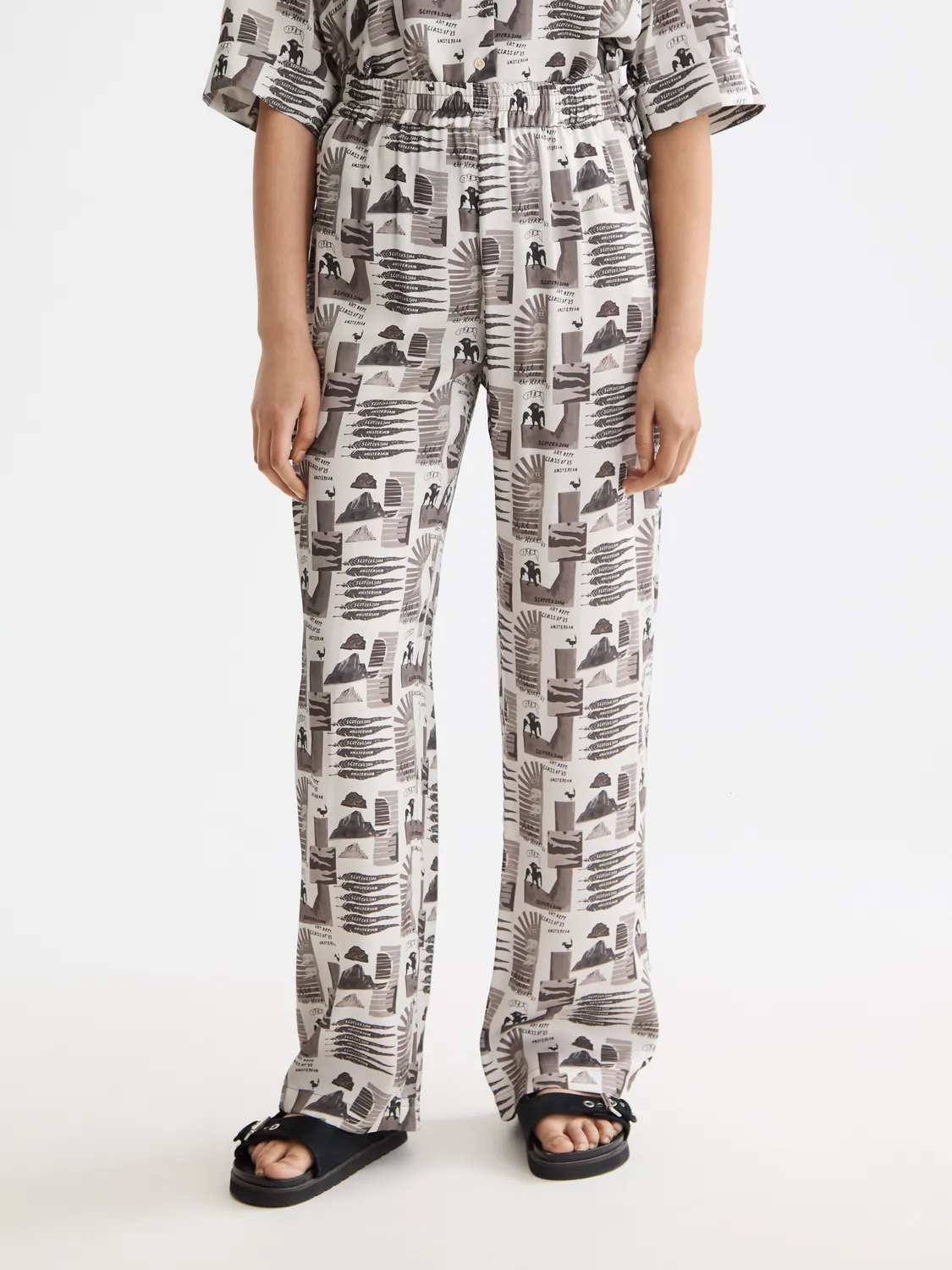 Gia wide fit pants sold by Scotch & Soda product image thumbnail 2