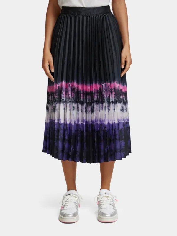Printed pleated midi skirt sold by Scotch and Soda