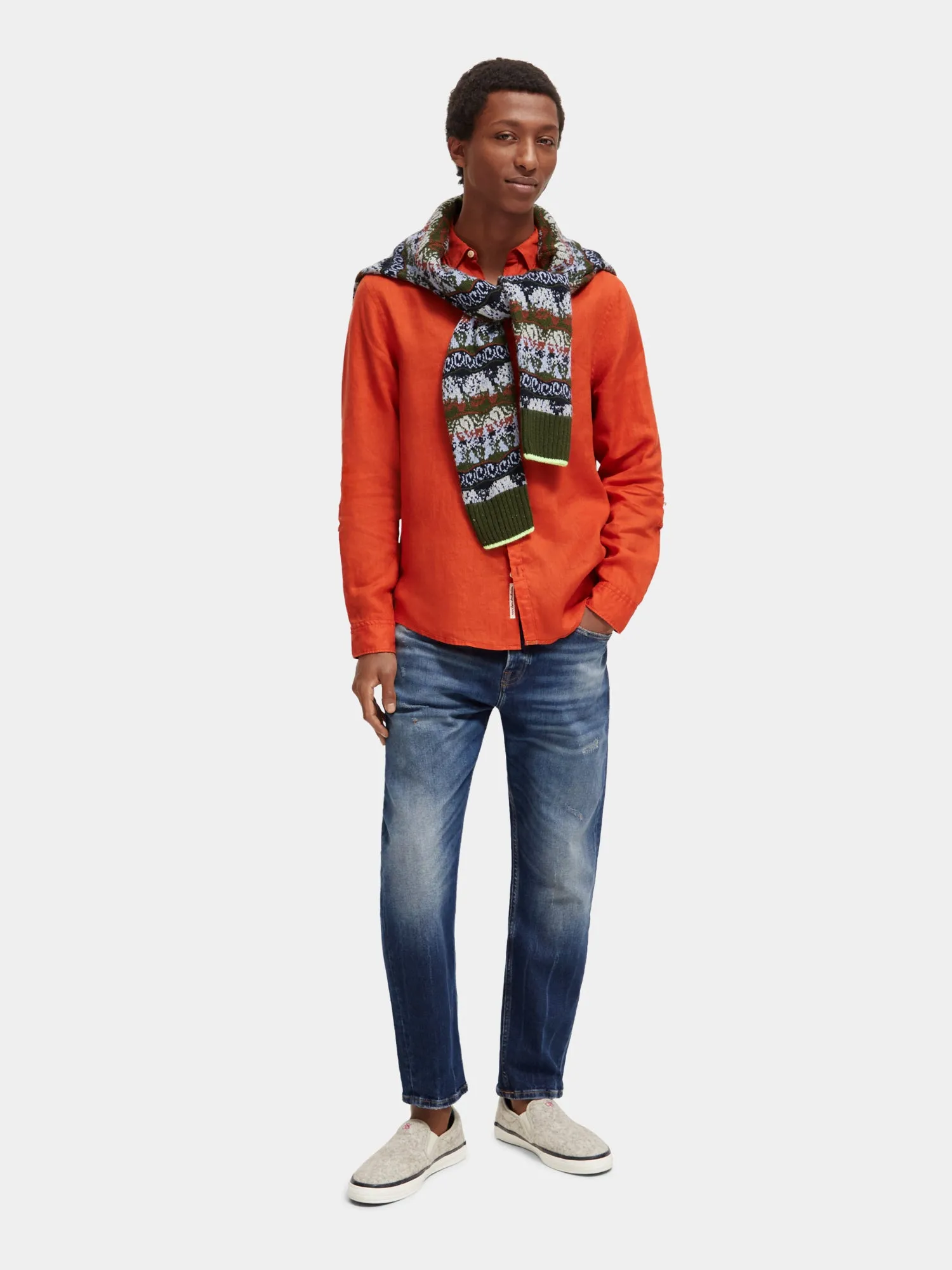 Linen shirt with sleeve adjustments sold by Scotch and Soda product image thumbnail 4