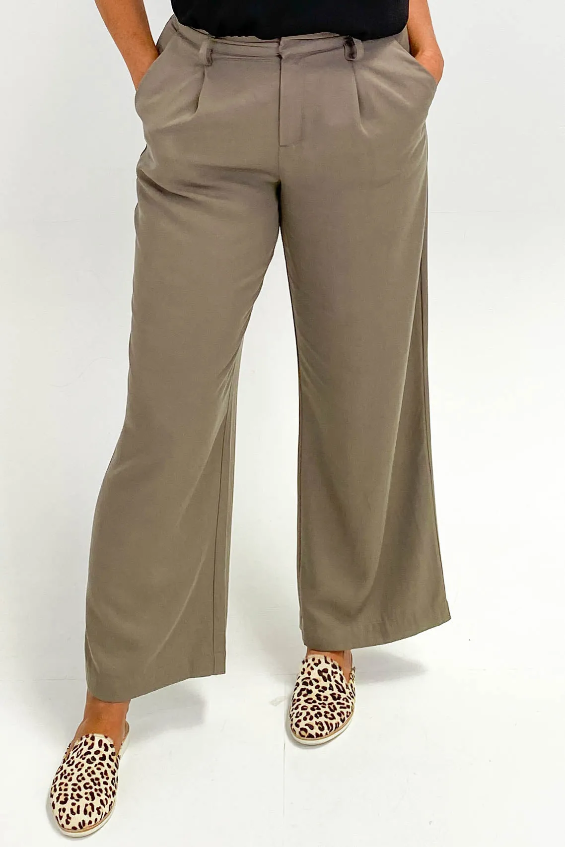 Huffer Frankie Pleat Pant Taupe sold by Shine On product image thumbnail 2