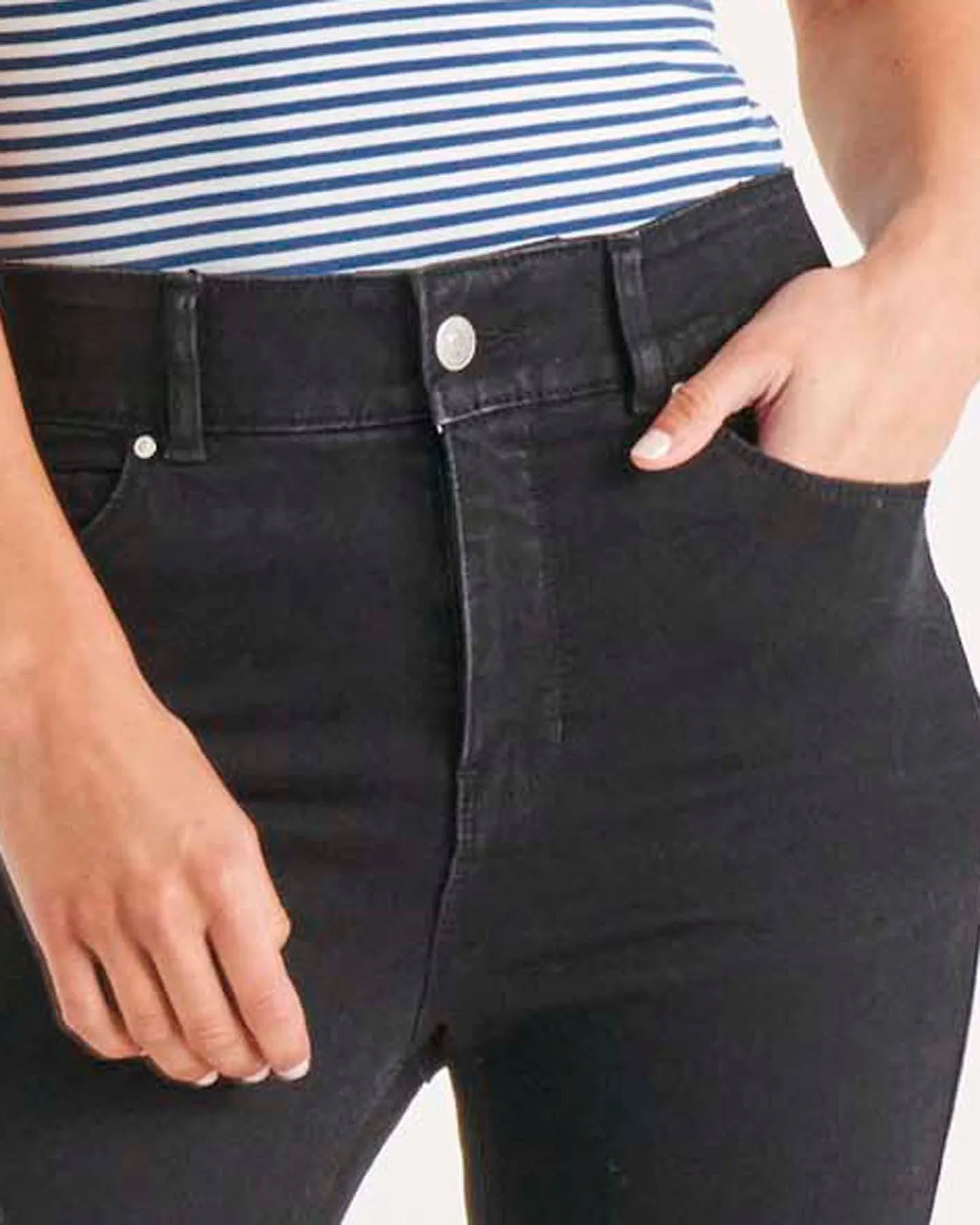 Betty Basics Camila Crop Jean Black sold by Shine On product image thumbnail 3