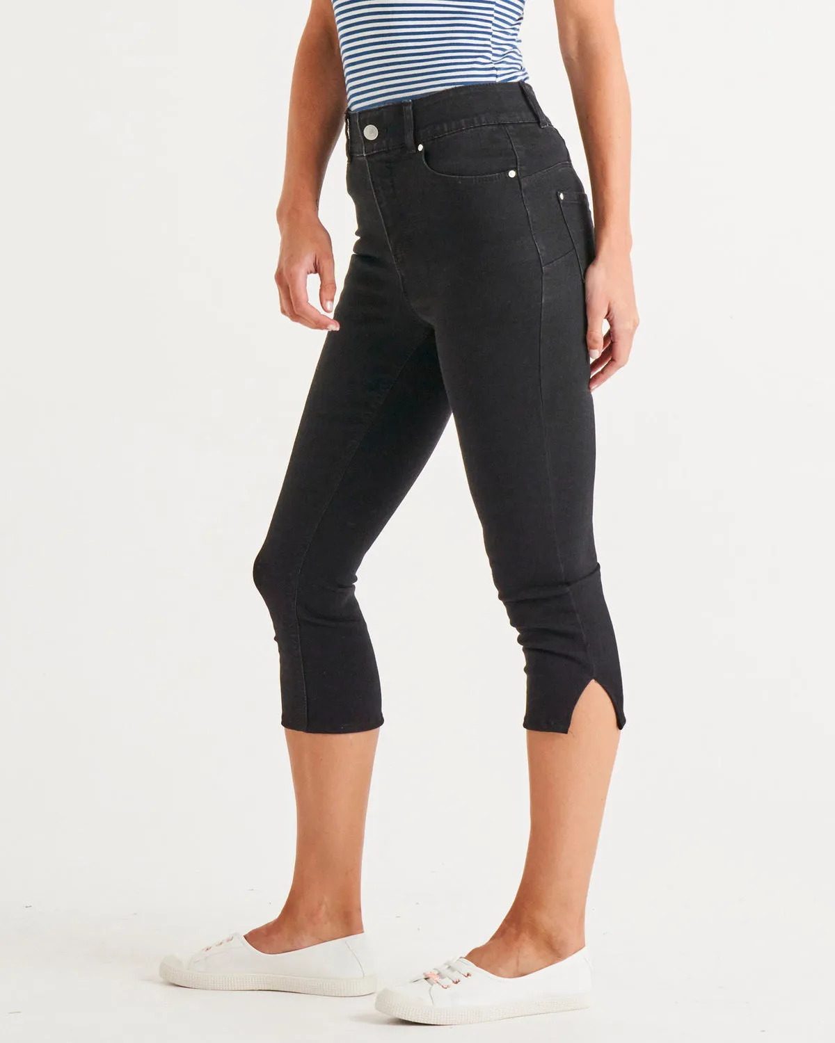 Betty Basics Camila Crop Jean Black sold by Shine On product image thumbnail 4