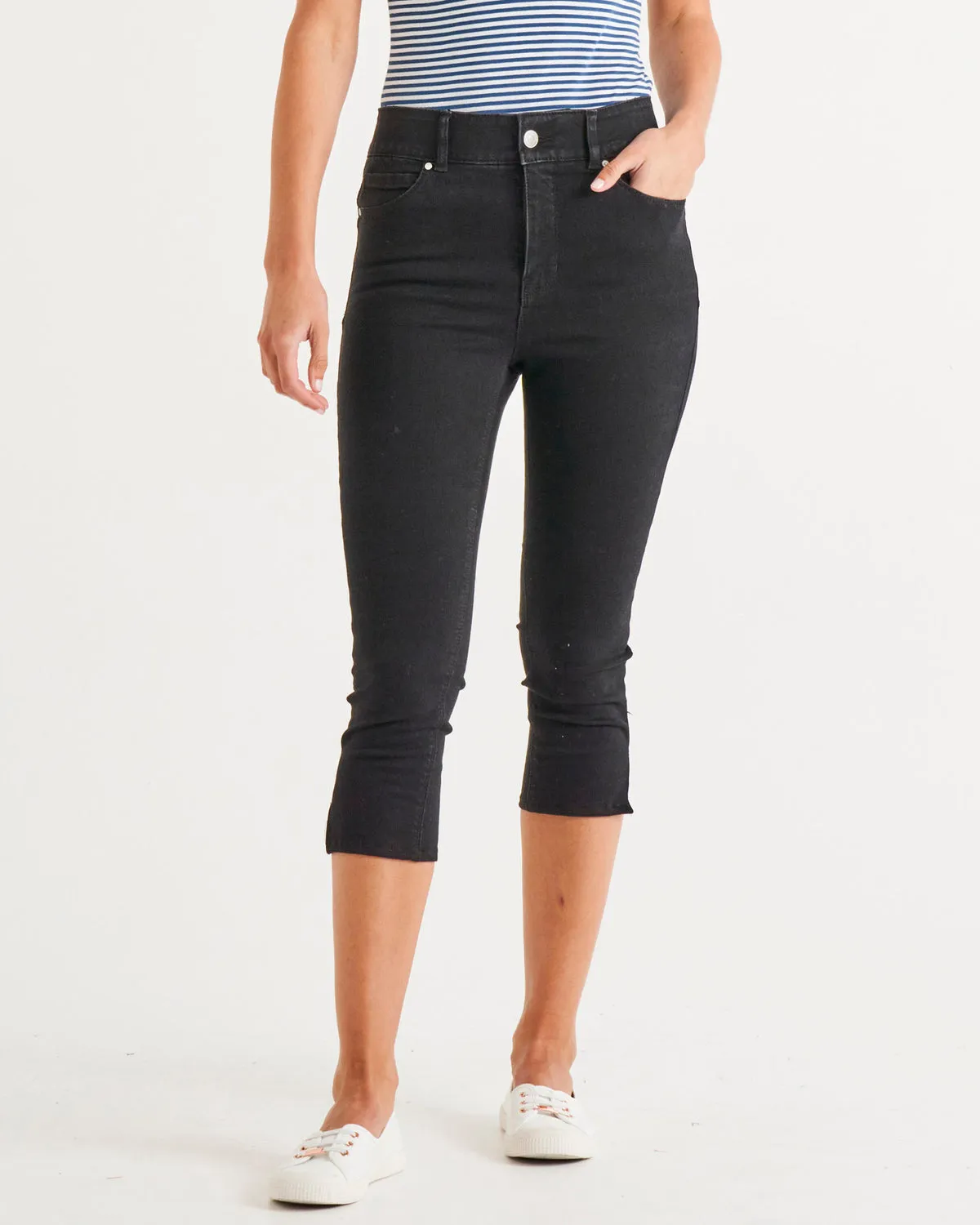 Betty Basics Camila Crop Jean Black sold by Shine On product image thumbnail 2