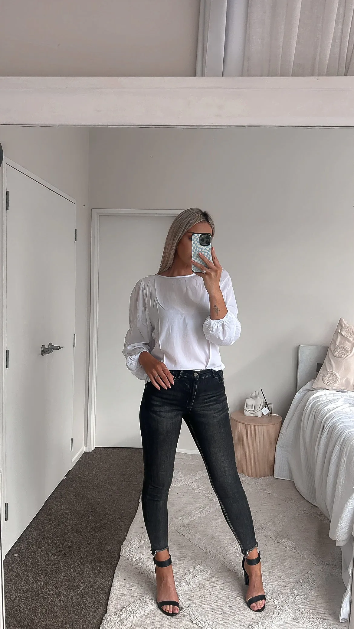 Shine On Label Smith Washed Black Skinny jean sold by Shine On product image thumbnail 2