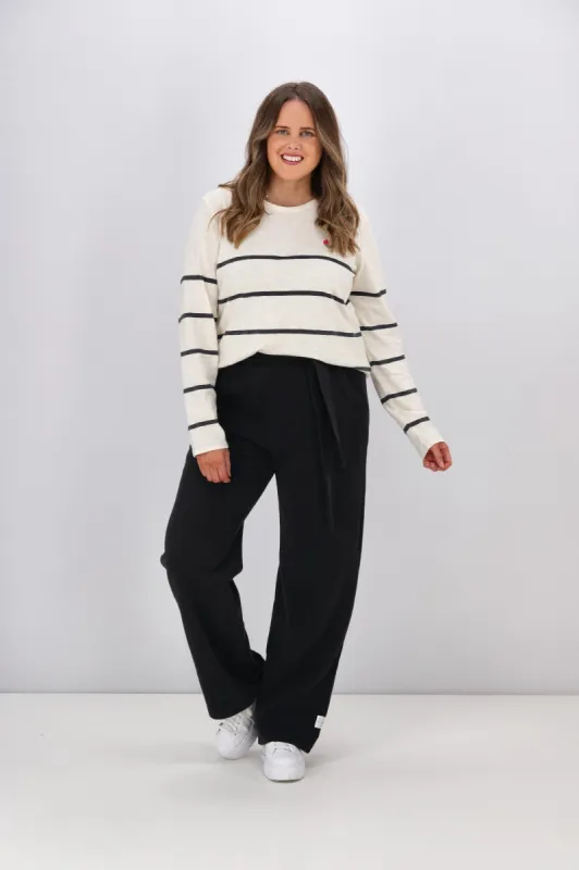 Elm On The Go Pant Black sold by Shine On