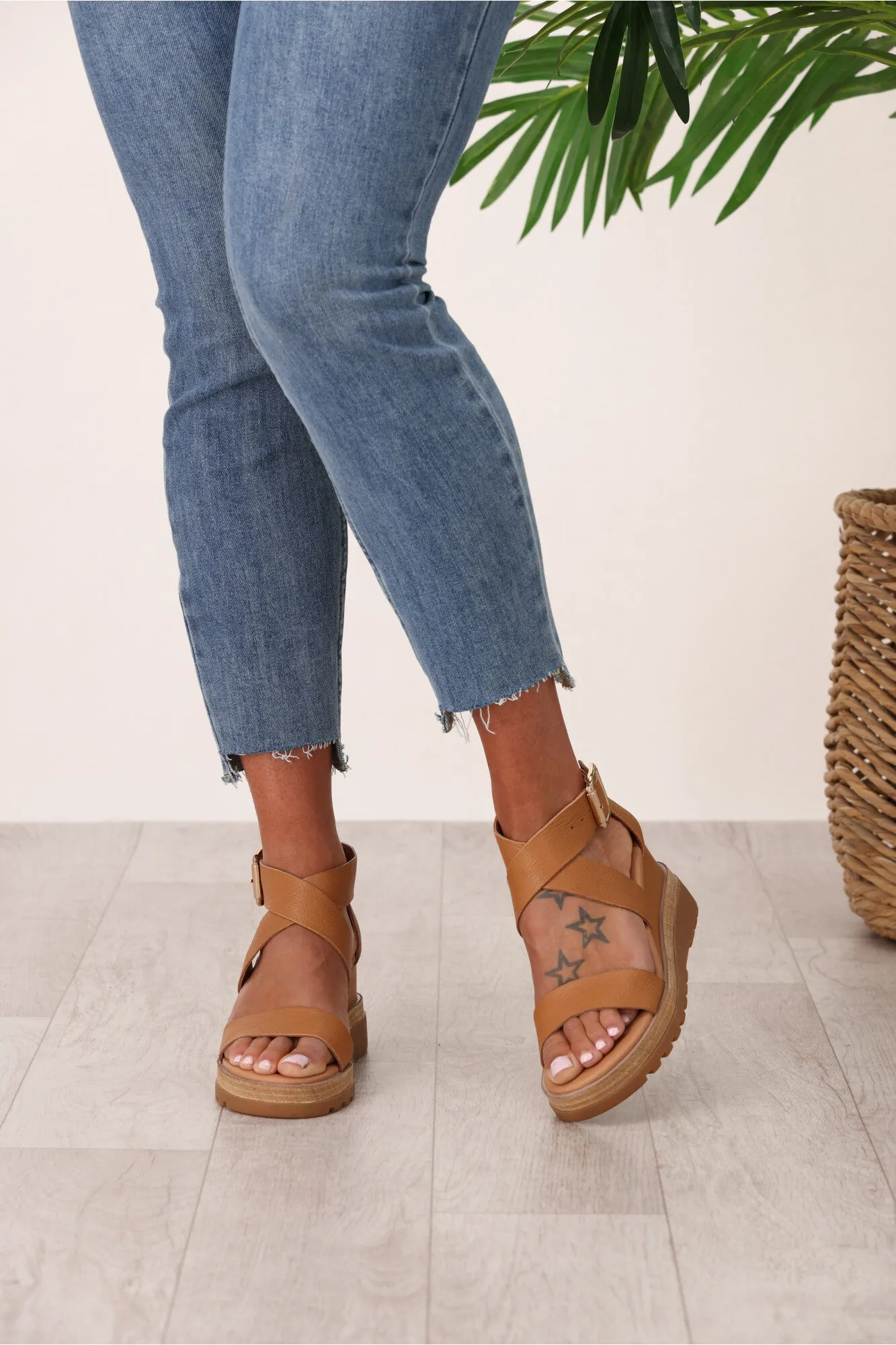 Django & Juliette Becker Dark Tan Honey Sole sold by Shine On product image thumbnail 5