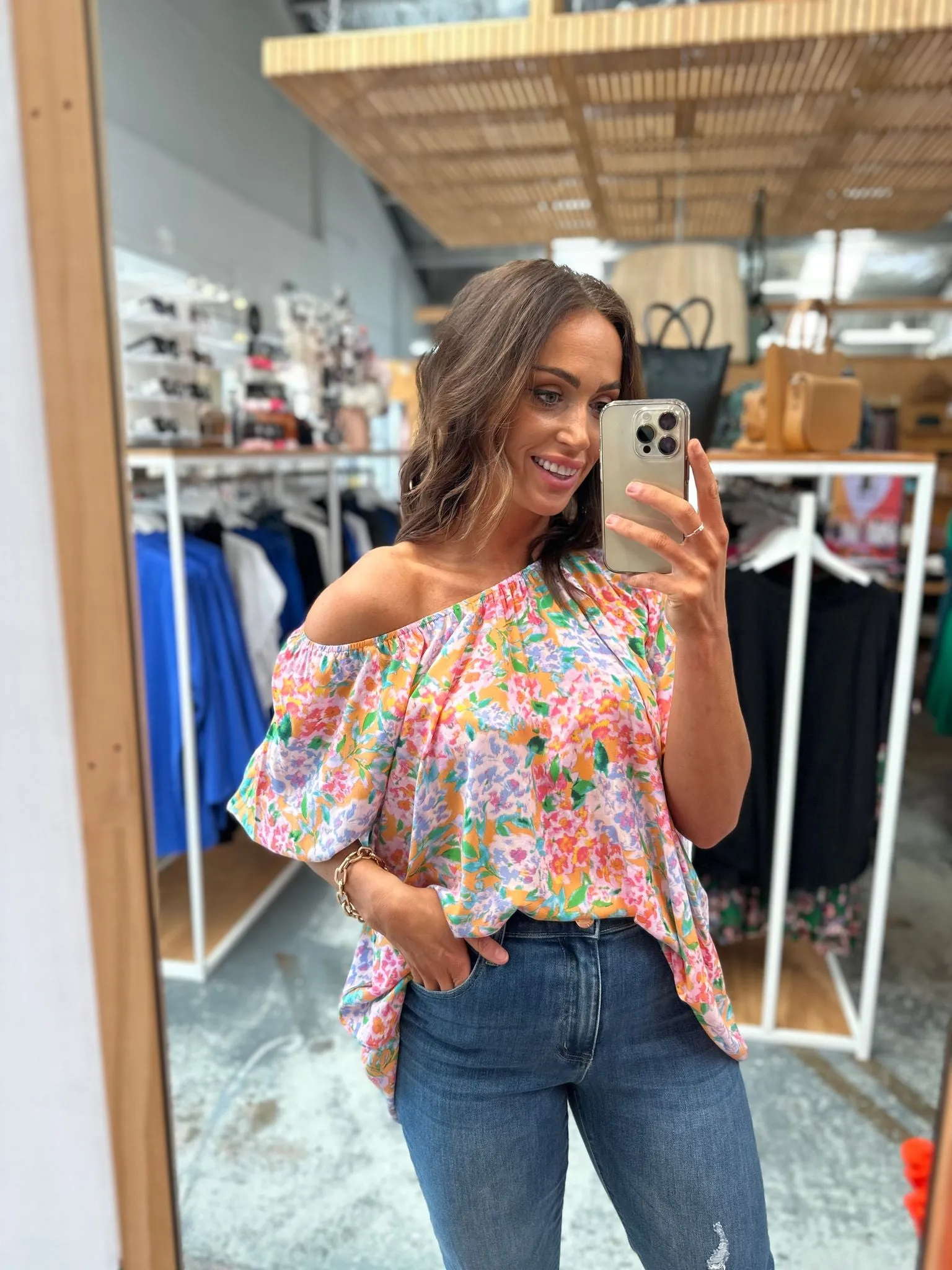 Isle of Mine Botanical Relax Top Sunset Hydrangea sold by Shine On