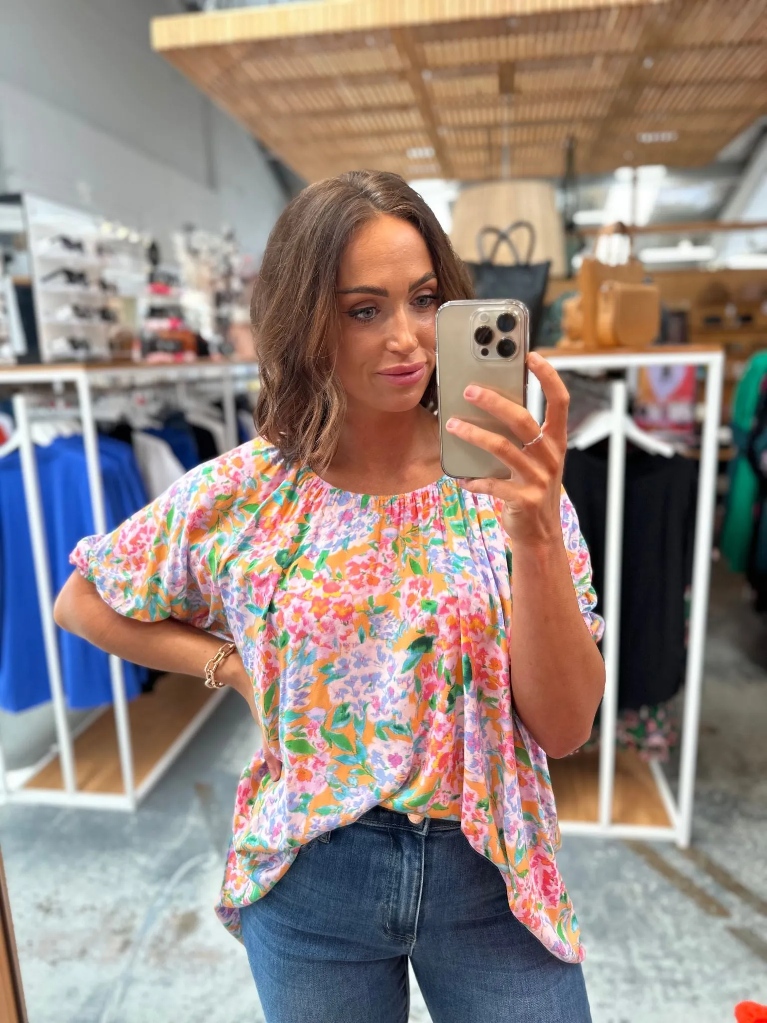 Isle of Mine Botanical Relax Top Sunset Hydrangea sold by Shine On product image thumbnail 2