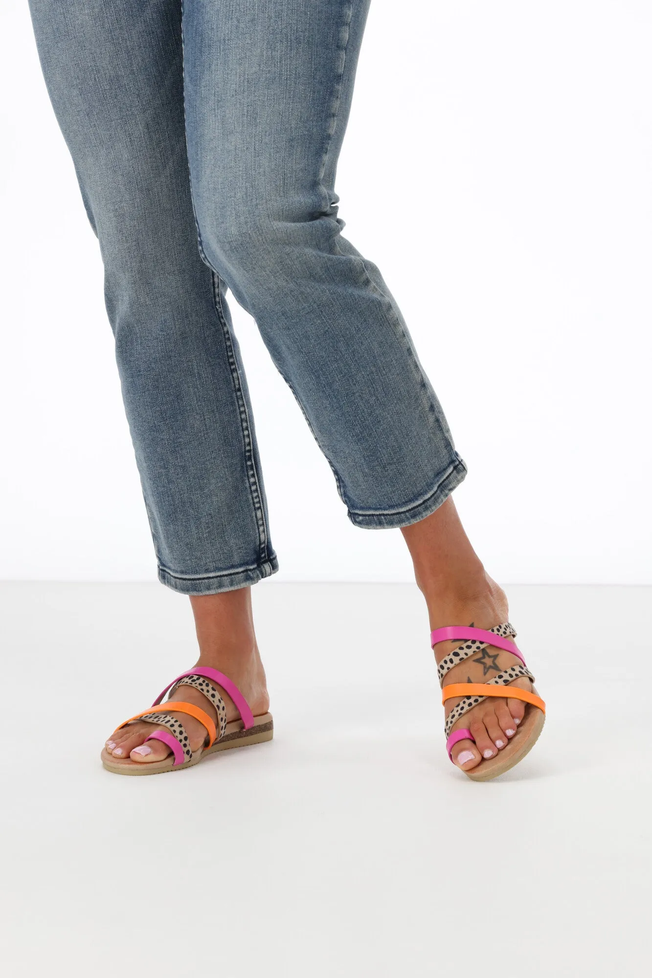 Laguna Quays Kalua Orange/Fuchsia Combo sold by Shine On product image thumbnail 3