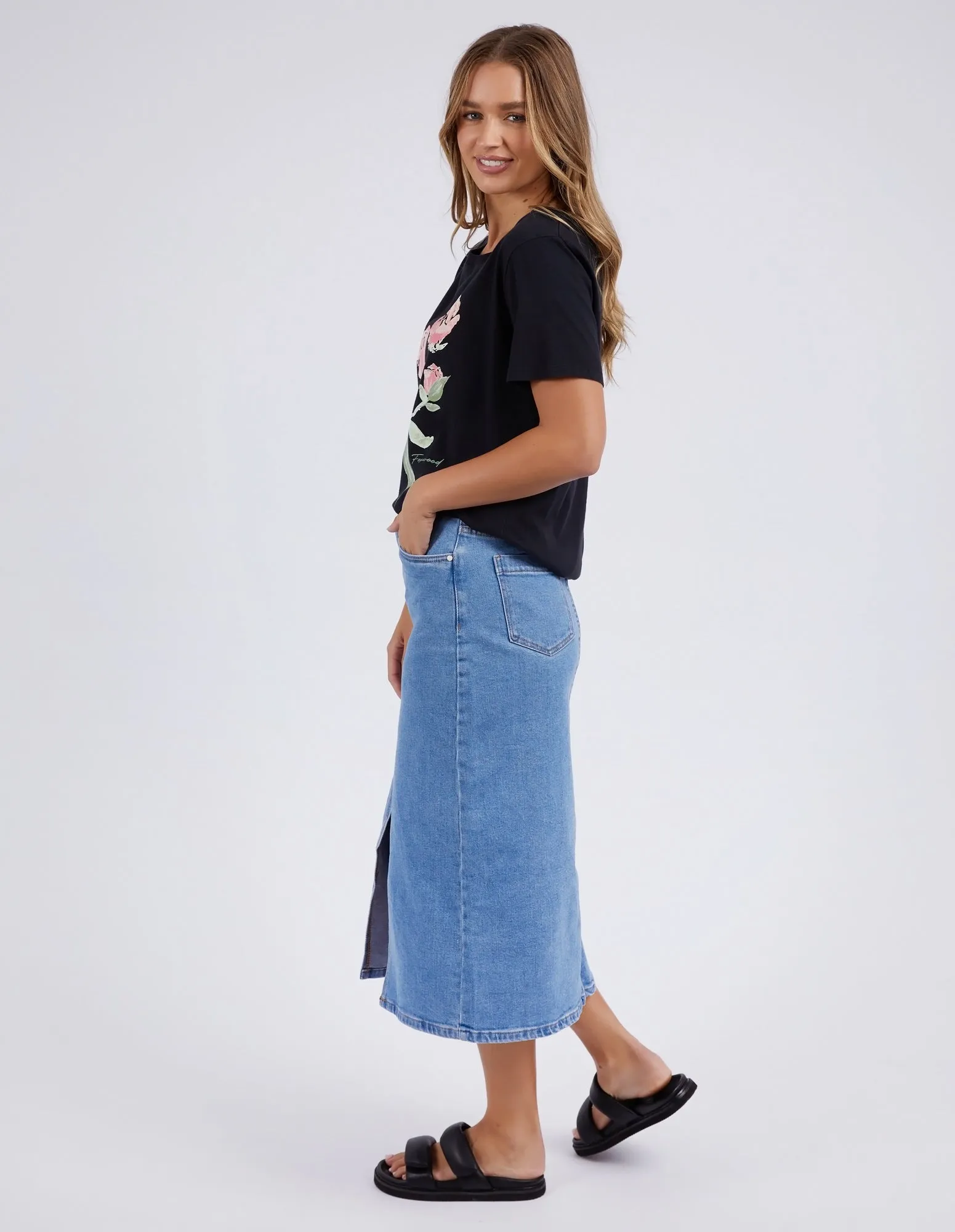 Foxwood Bloom Tee Washed Black sold by Shine On product image thumbnail 4