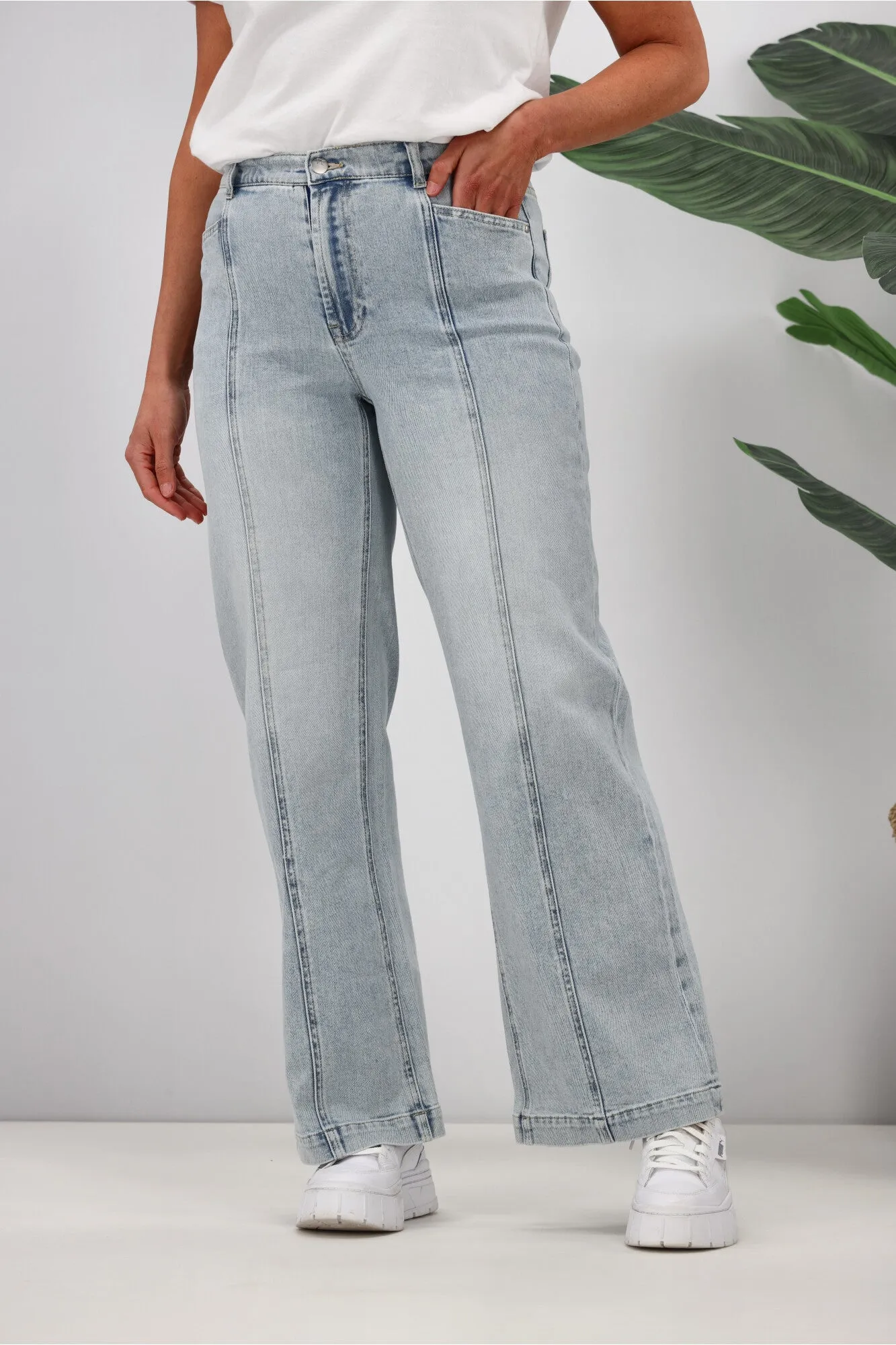 Shine On Label Phoenix Wide Leg Panel Jean Washed Blue sold by Shine On product image thumbnail 2