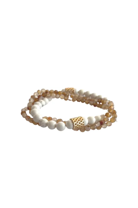 Lindi Kingi Beaded Bracelet Cinnamon and cream howilte with charm sold by Shine On