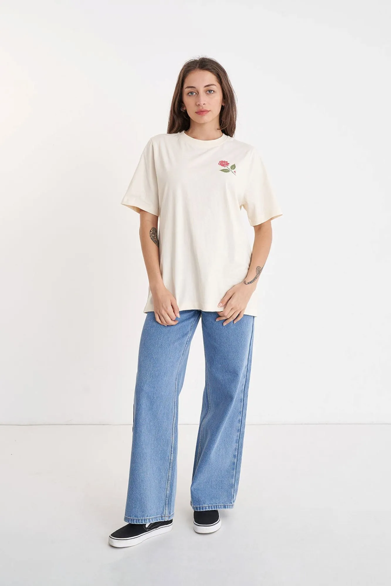 Huffer Relax Tee 190/Frame Ecru sold by Shine On product image thumbnail 3