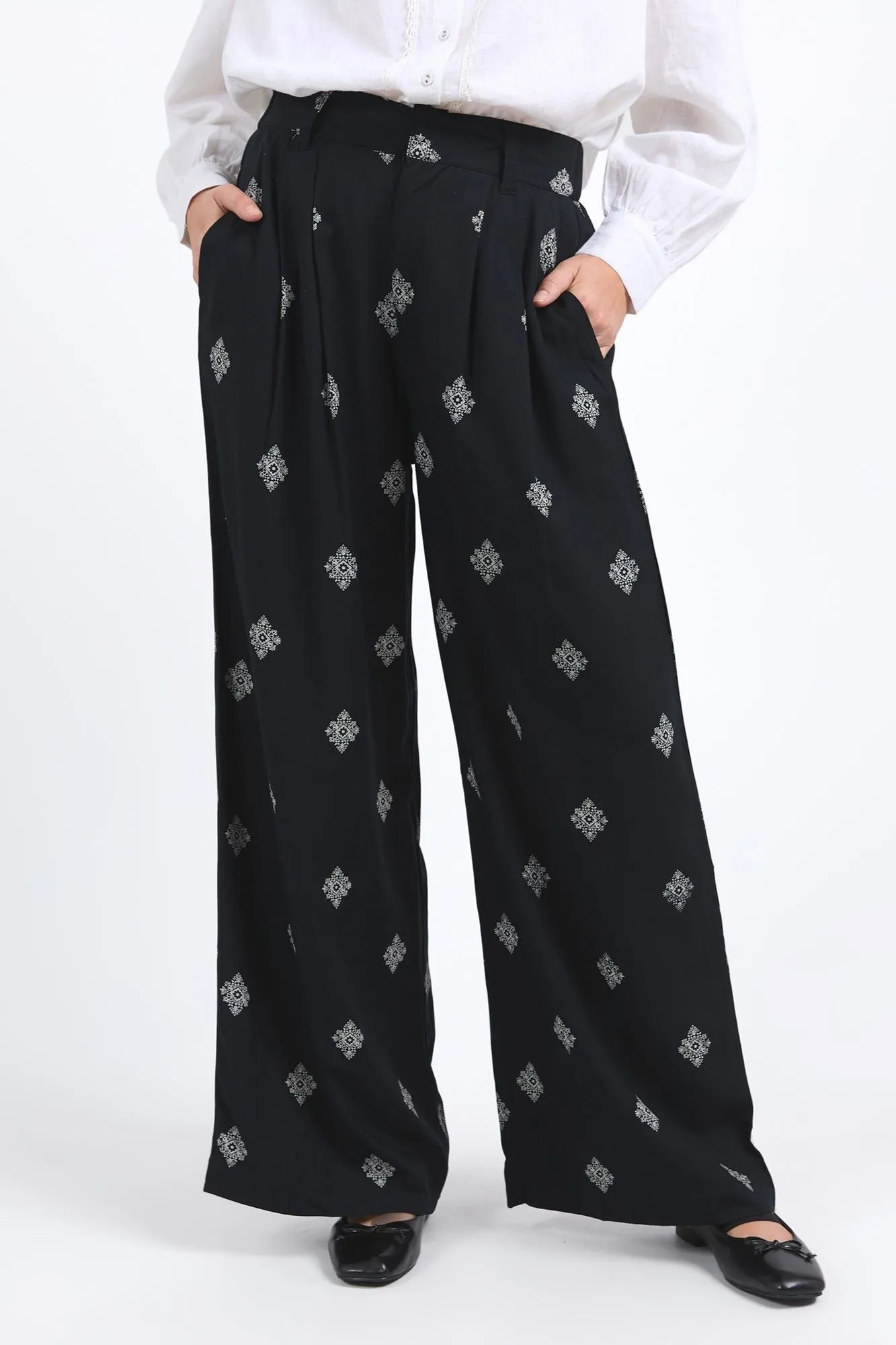 Elm Georgina Print Pant Georgina Pant sold by Shine On product image thumbnail 2