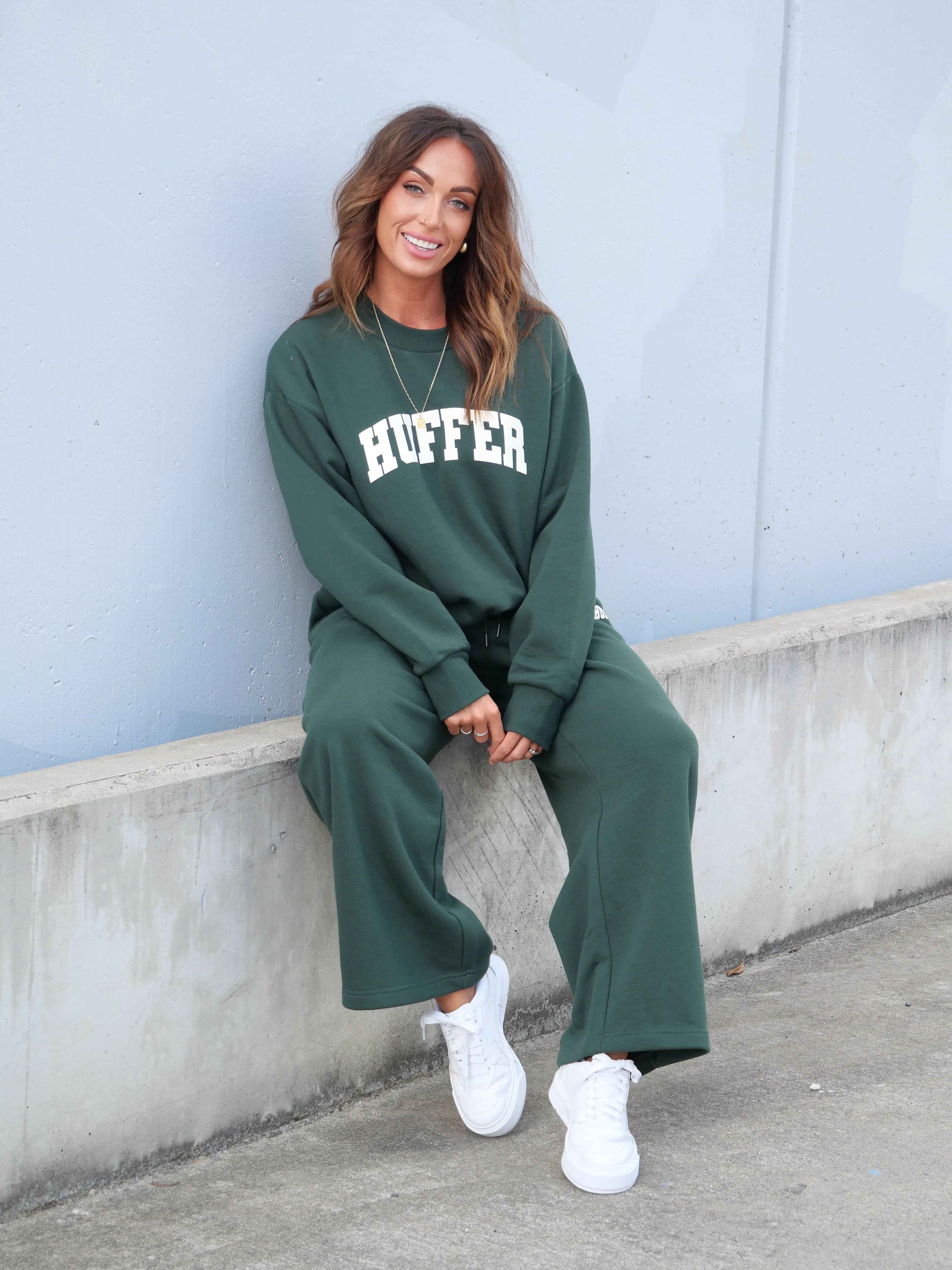 Huffer Easy Crew Evergreen sold by Shine On