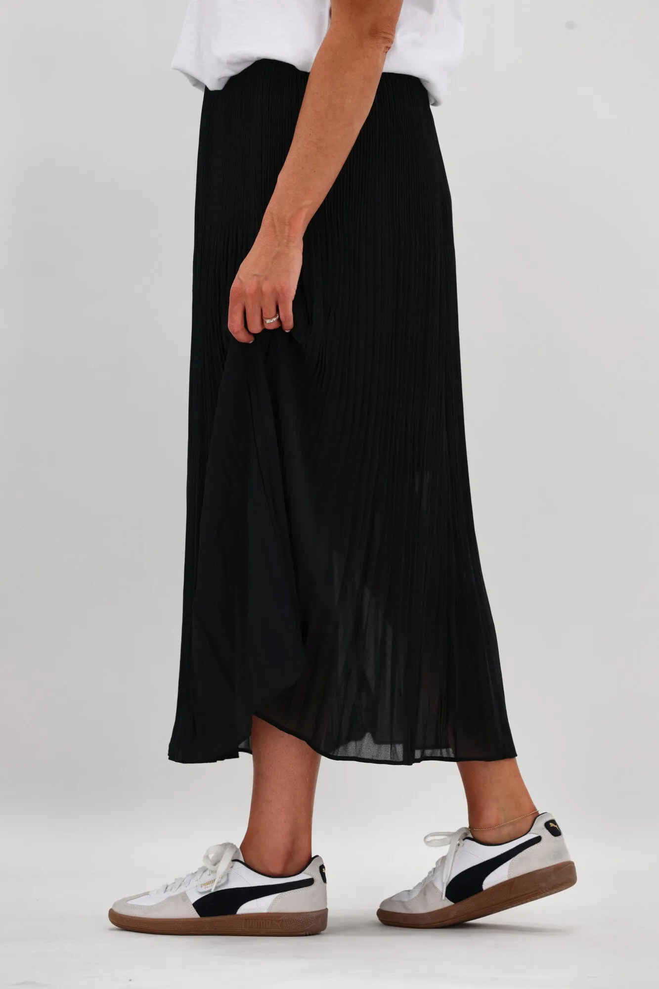 Gloss The Label Lula Variagated Pleated Skirt Black sold by Shine On product image thumbnail 5
