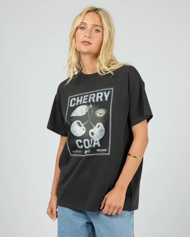 All About Eve Wild Cherry Relaxed Tee Washed Black made by All About Eve