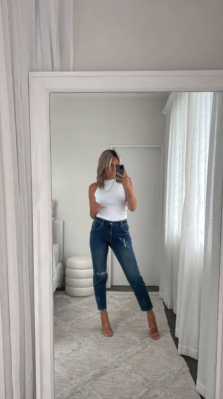 Shine On Label Jonte Boyfriend Jean Washed Indigo sold by Shine On