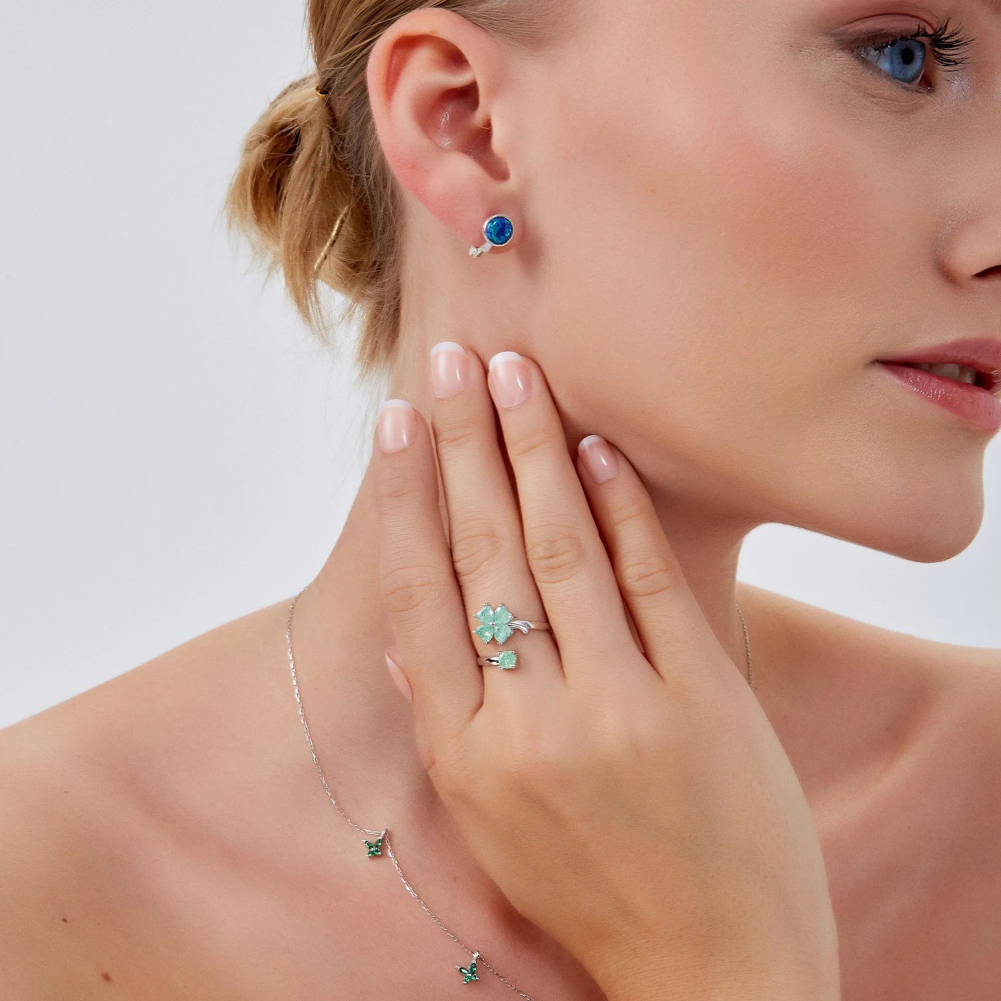 Best of Luck Four Leaves Clover Sterling Silver Bracelet Necklace Ring and Stud Earrings Full Set sold by Spero London product image thumbnail 3