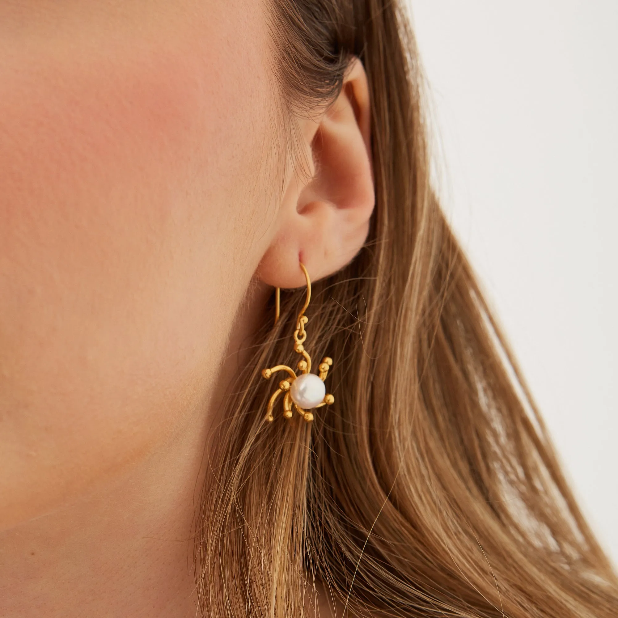 Pearl Sun Two Way Dripping Sunburst Sterling Silver Set Ring and Earrings sold by Spero London product image thumbnail 2
