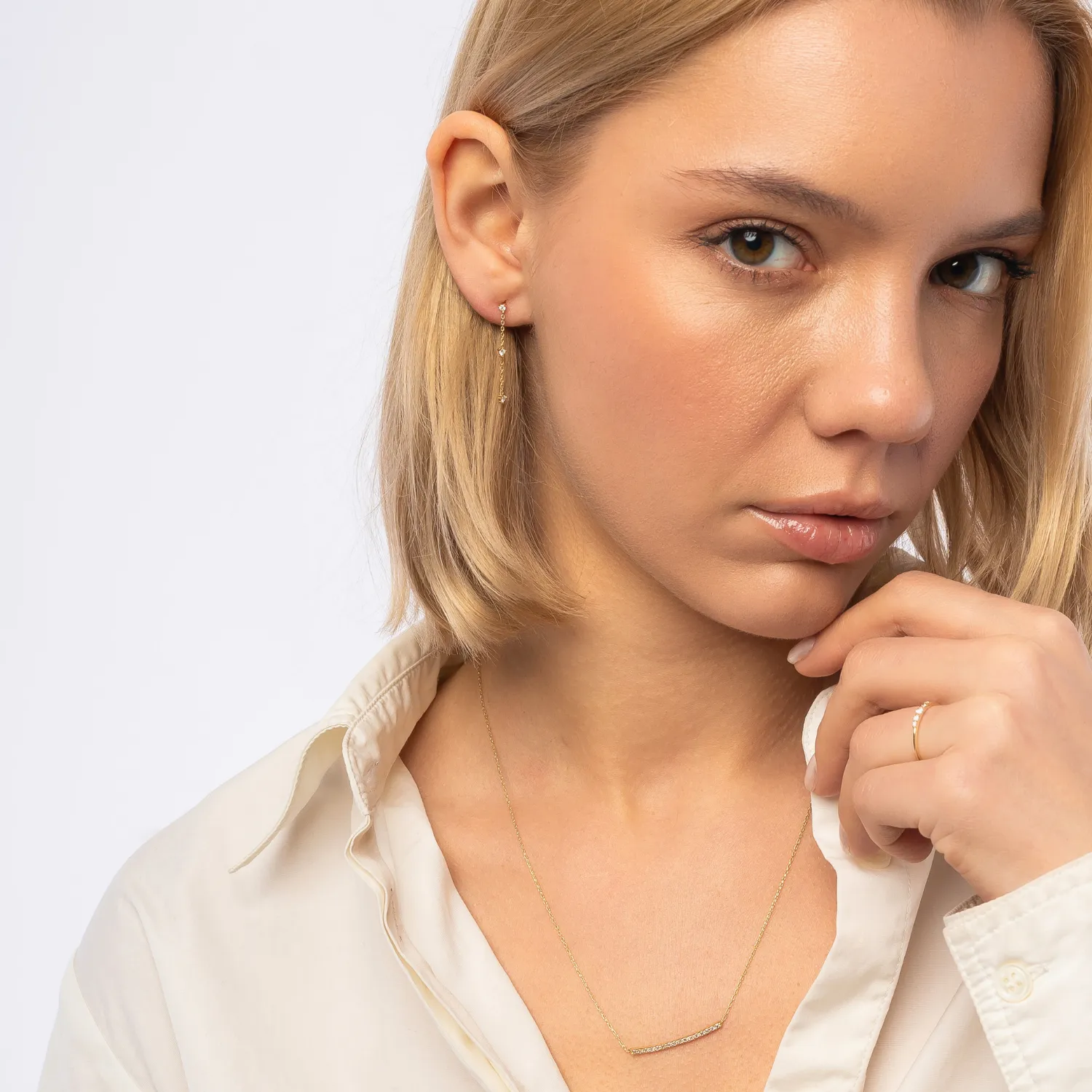 Fine Graduated Diamond Ring 14ct Gold sold by Spero London product image thumbnail 4