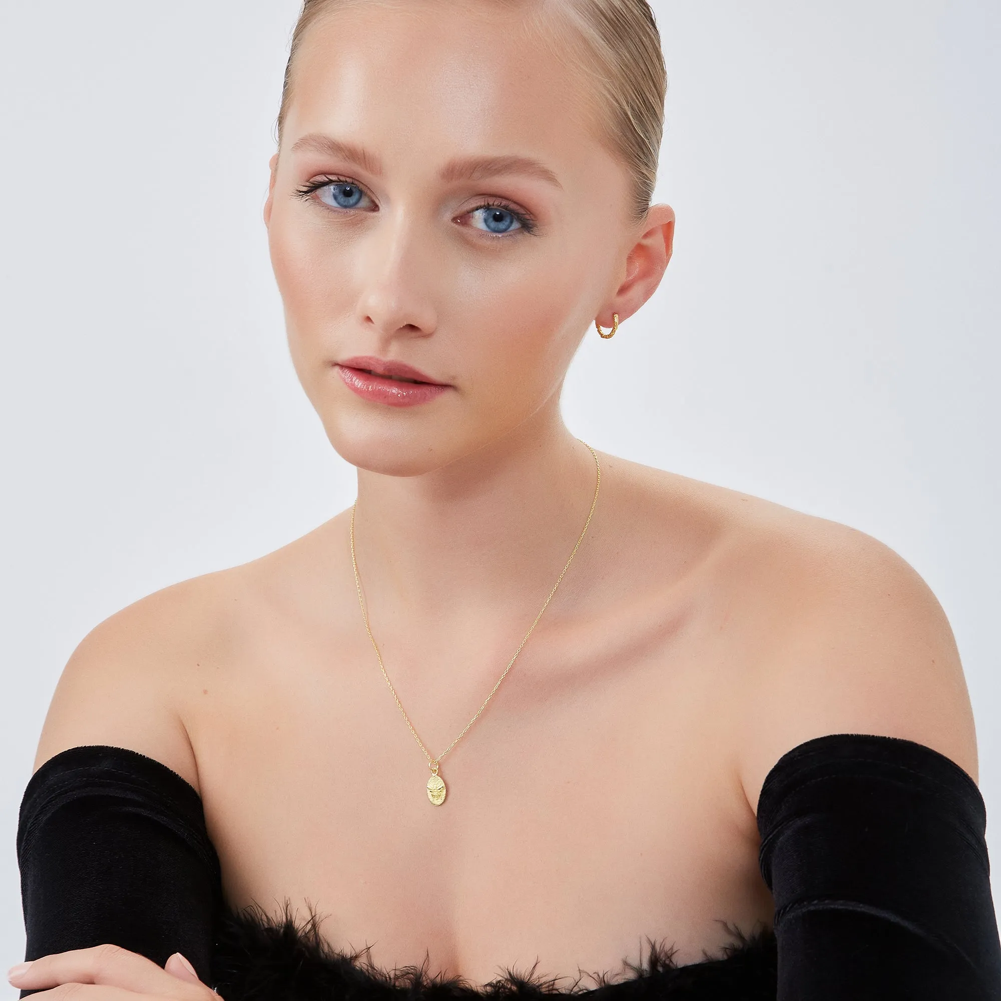 Sterling Silver Bee Chain Pendant Necklace sold by Spero London product image thumbnail 3