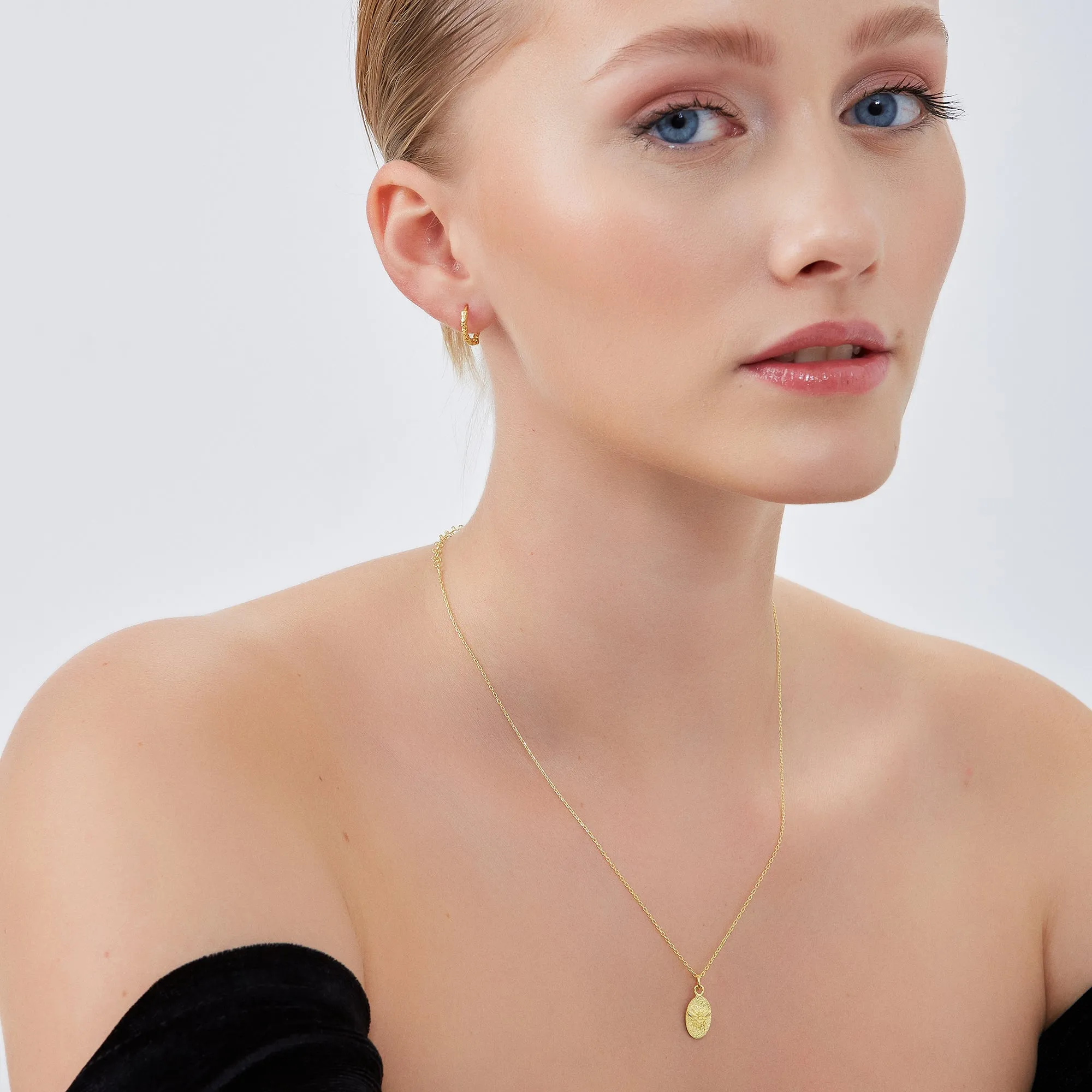 Sterling Silver Bee Chain Pendant Necklace sold by Spero London product image thumbnail 4