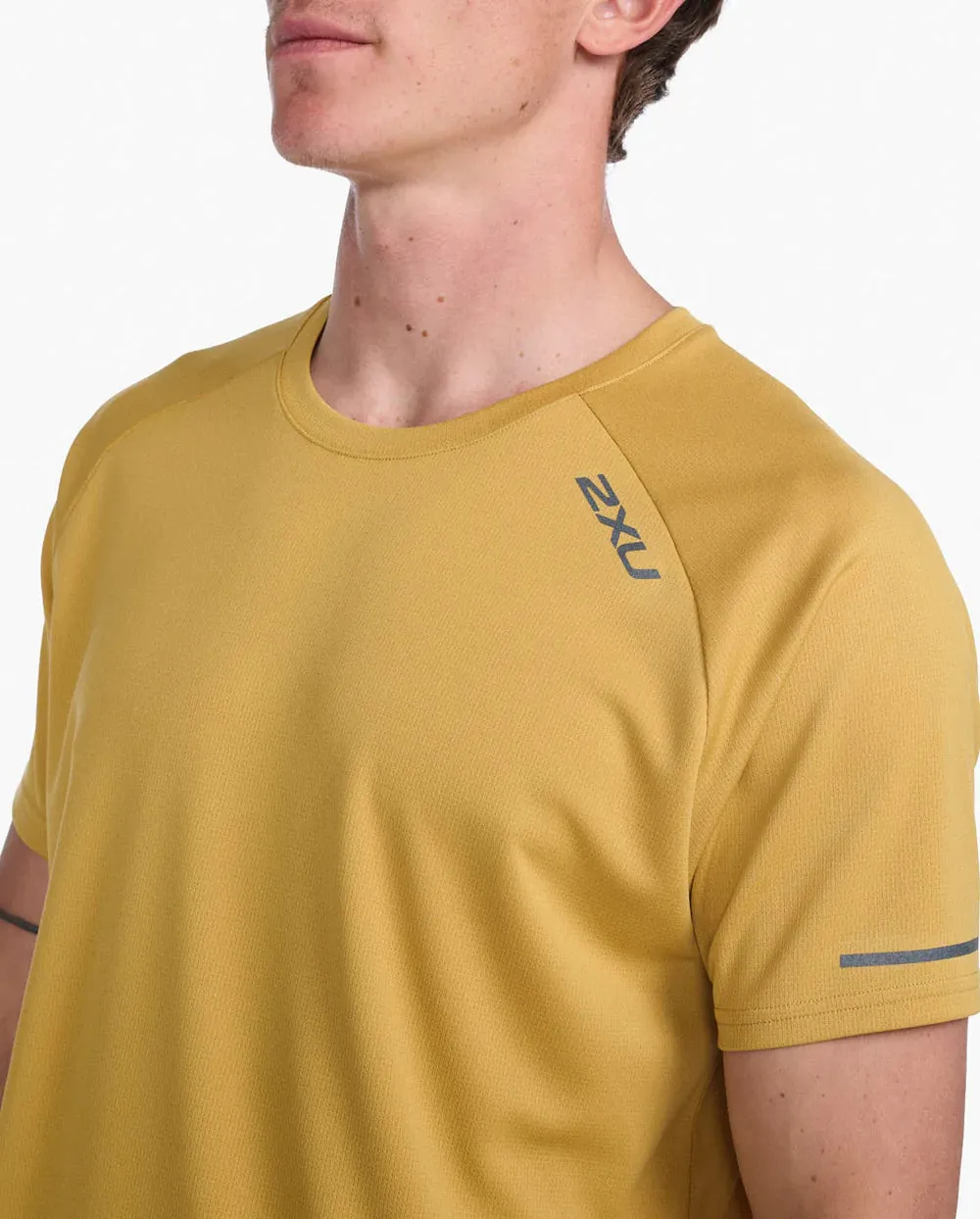 2XU Mens Aero Tee sold by Sportsmans Warehouse product image thumbnail 3
