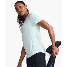 2XU Womens Motion Tee sold by Sportsmans Warehouse