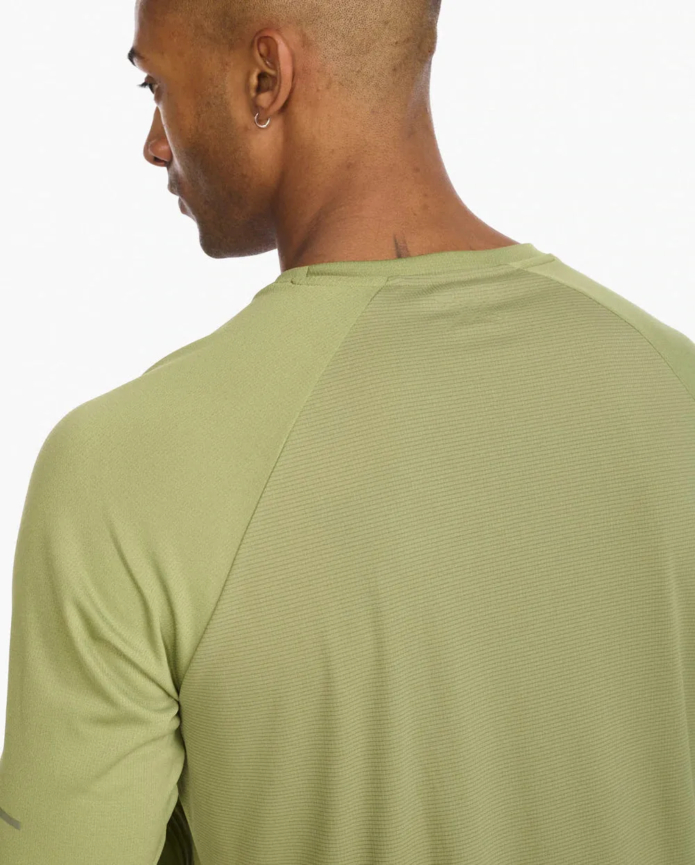2XU Mens Aero Long Sleeve Top sold by Sportsmans Warehouse product image thumbnail 4