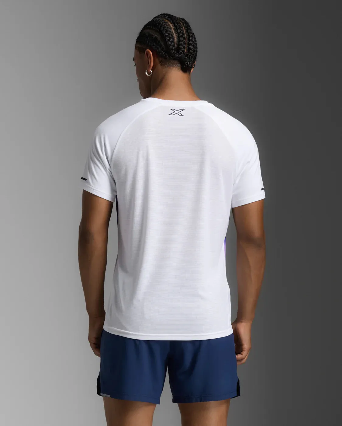 2XU Aero Tee-Multi Stripe/Black Reflective sold by Sportsmans Warehouse product image thumbnail 3