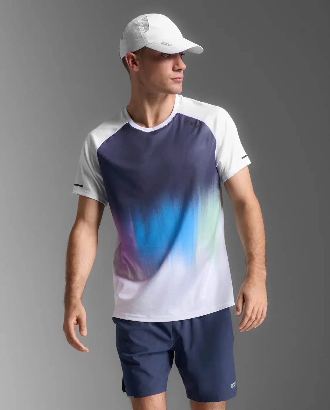 2XU Aero Tee-Aurora Panel/Black Reflective sold by Sportsmans Warehouse product image thumbnail 2